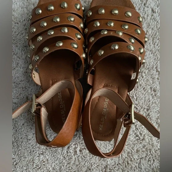 Kelsi Daggar Brooklyn Saddle Studded Platform Sandals size 6 EU36.5 - Picture 8 of 10
